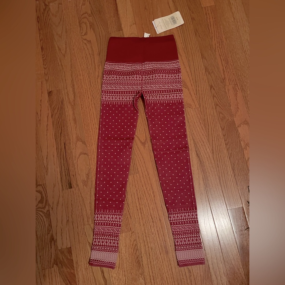 Fabletics workout top and leggings. Fair Isle print, perfect for workouts, ski - Picture 4 of 6